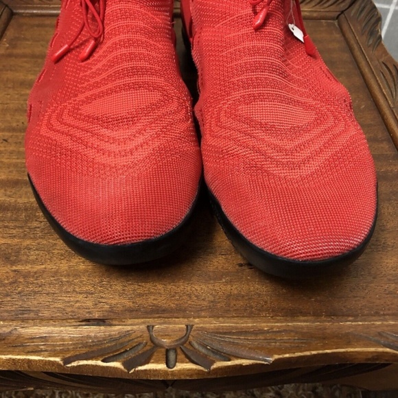 NIKE ,Men,Snickers,Red,Sz us 18, air foamposite pro gym, non-slip sole, laces.!